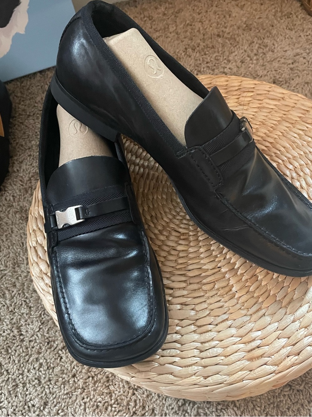 Prada Italy Mens Vintage Loafer in good Vintage Condition in SZ 10